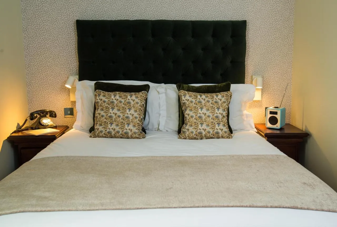 Court Double Room